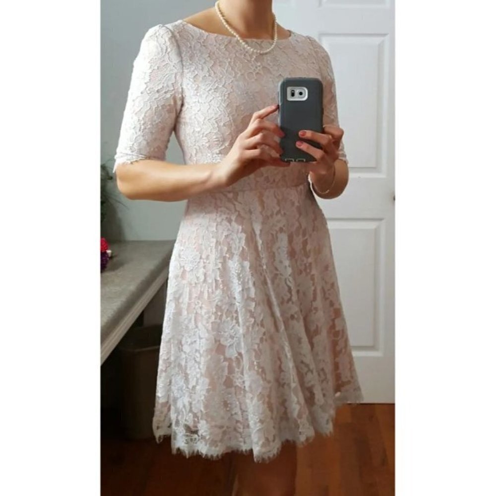 Monique Lhuillier Ivory Blushing Envy Lace Dress $495 - Picture 2 of 11